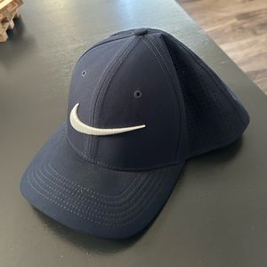 Nike golf hat